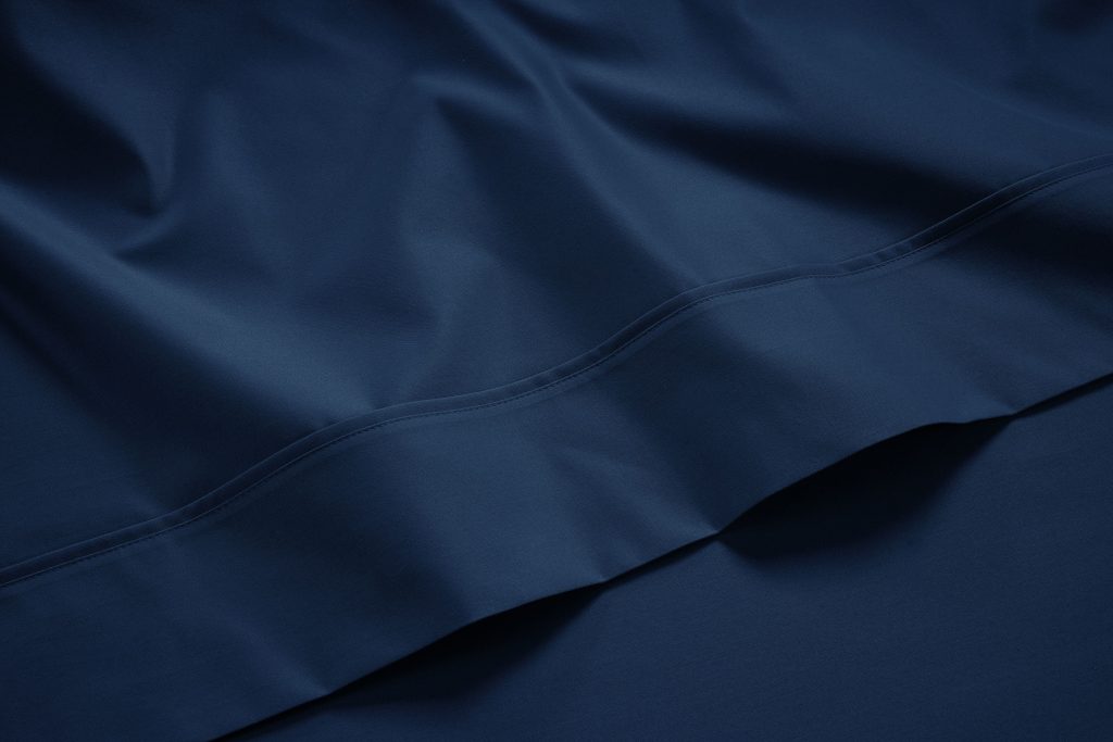 800 Thread Count Egyptian Cotton Grand Splendour Lux Flat Sheet - Navy Peony, King / Navy Peony