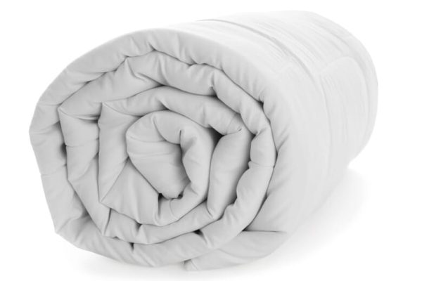 DreamEasy Luxury 45 Tog Summer Duvet Single | Bed Sava