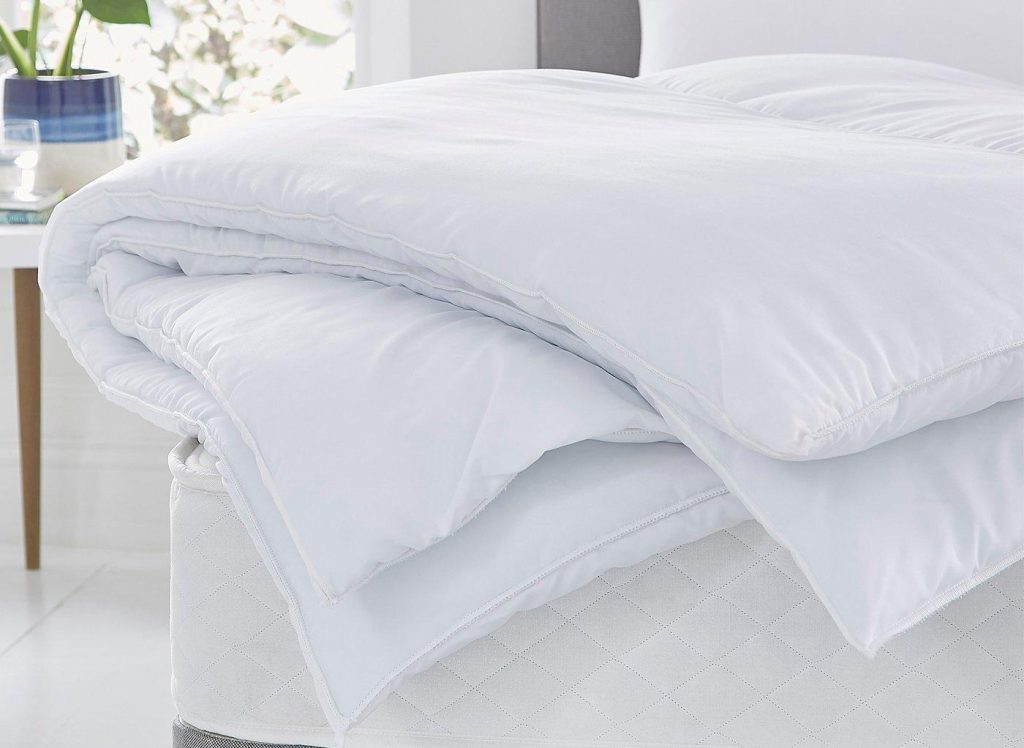 Silentnight 45 Tog Summer Fresh Duvet  50 King | Bed Sava