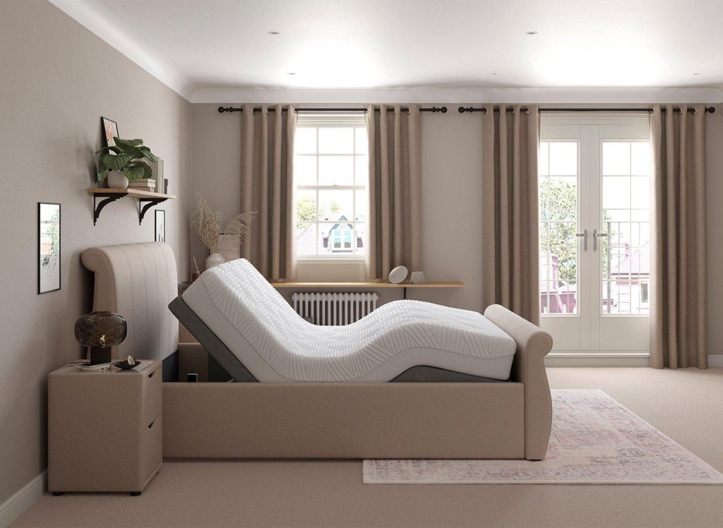 Lucia Sleepmotion Super King 400i Adjustable Upholstered Bed Frame - 6'0 Super King - Cream