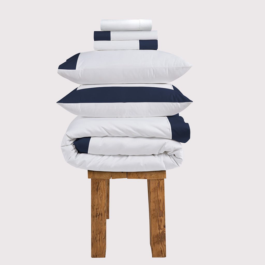 800 Thread Count Egyptian Cotton Windsor LUXE Bedding Set - Navy, Double / White with Navy Peony