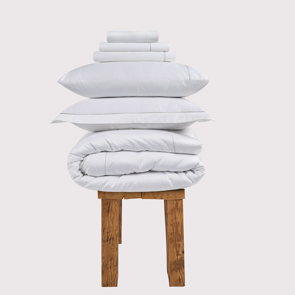 300 Thread Count Percale Oakwood Bedding Set - Silver Dove Grey, Single / Brilliant White with Grey