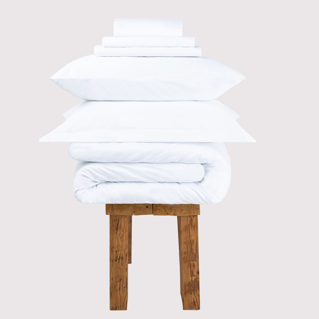 300 Thread Count Peaceful Empress White Bedding Set, Double / White
