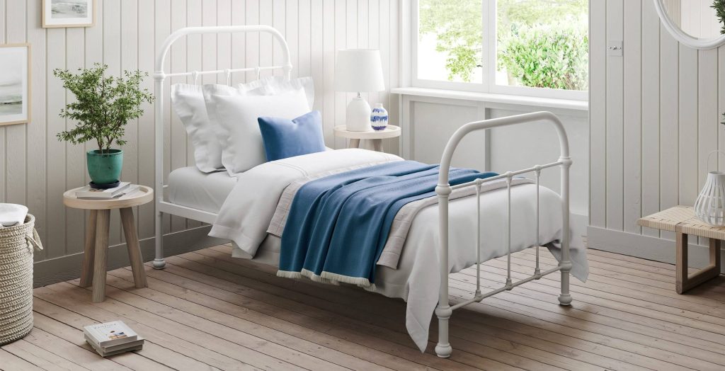 Oliver Bed - Porcelain White, Single