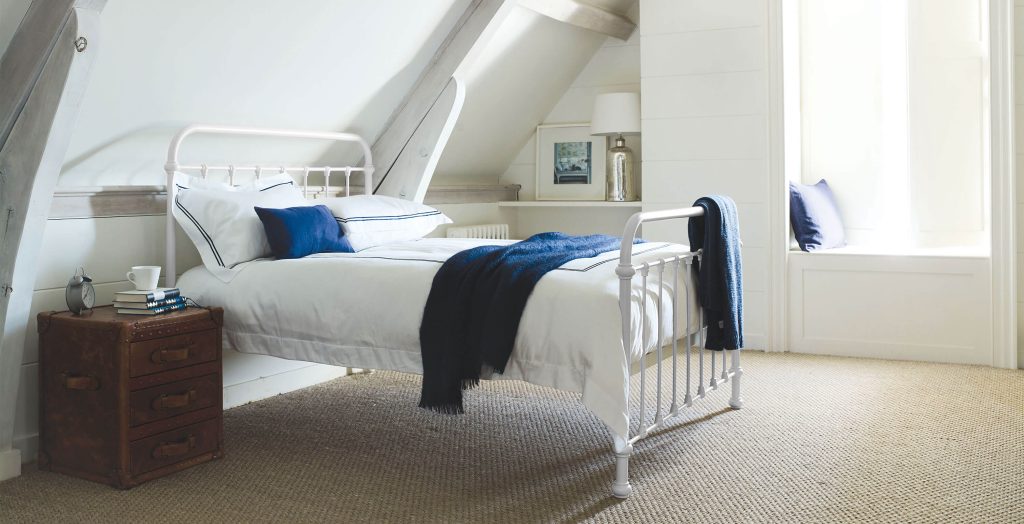 Oliver Bed - Porcelain White, Small Double