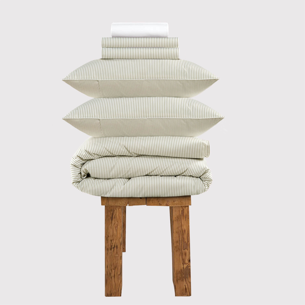 300 Thread Count Celeste Alfalfa with White Bedding Set, King / Celeste Alfalfa & White