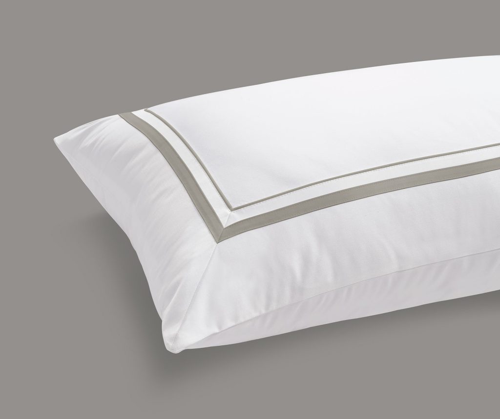 800 Thread Count Pair (2 Pillowcases) of Egyptian Cotton Royalton Lux Buttery Smooth Pillowcases - Mink, Oxford / White with Mink
