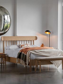 Gallery Leif Spindle Bed - Natural - King