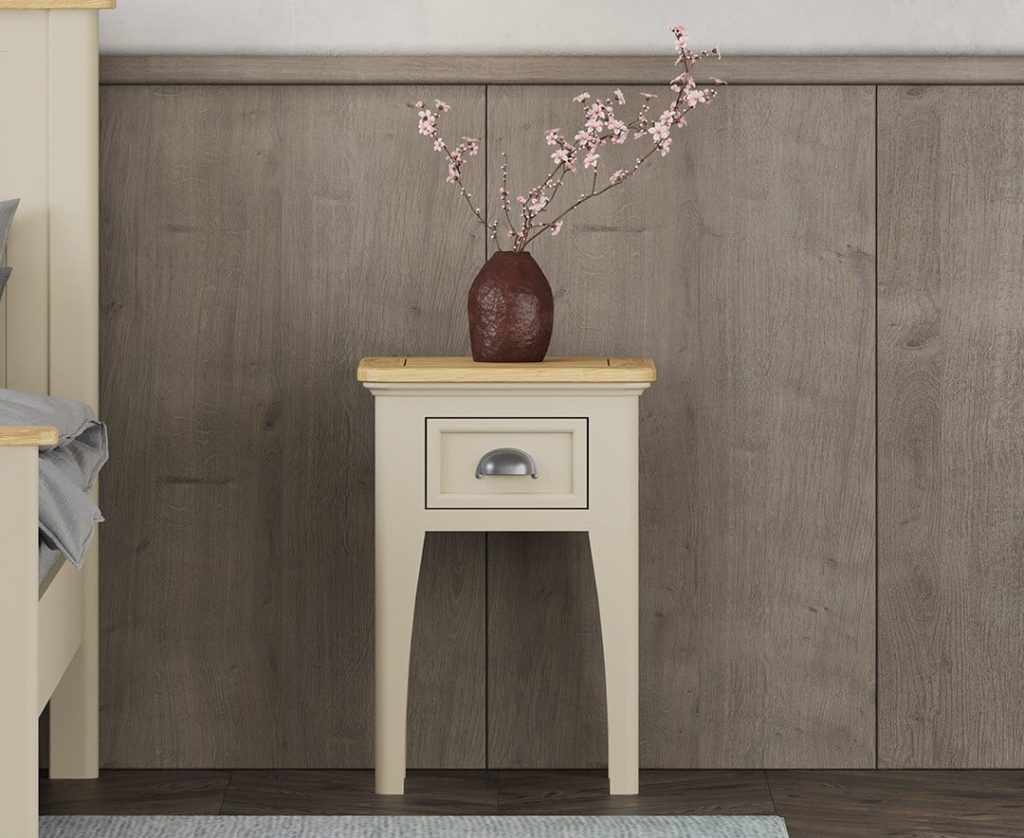 Madley Oak and Cream Painted 1 Drawer Bedside Table