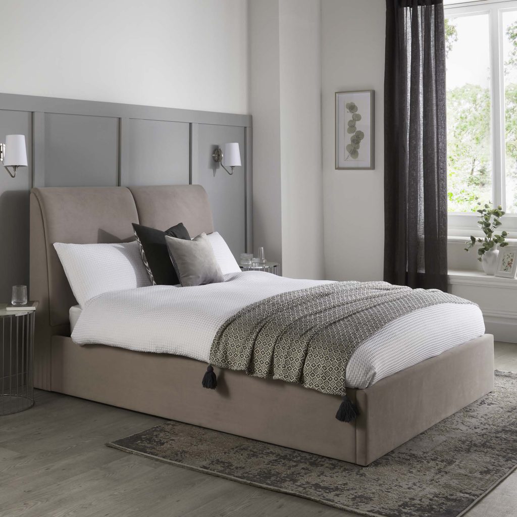 GFW Montrel Lean Back Bed Natural-Double