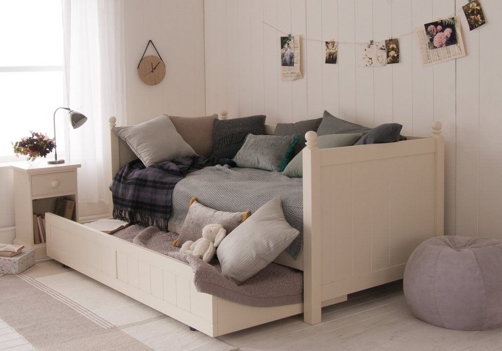 Little Folks Furniture Fargo Day Bed with Trundle-Ivory White