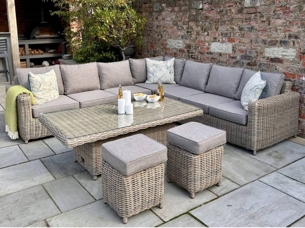 Solace+Co Amalfi Outdoor Large Corner Set With Riser Table & 2 Stools