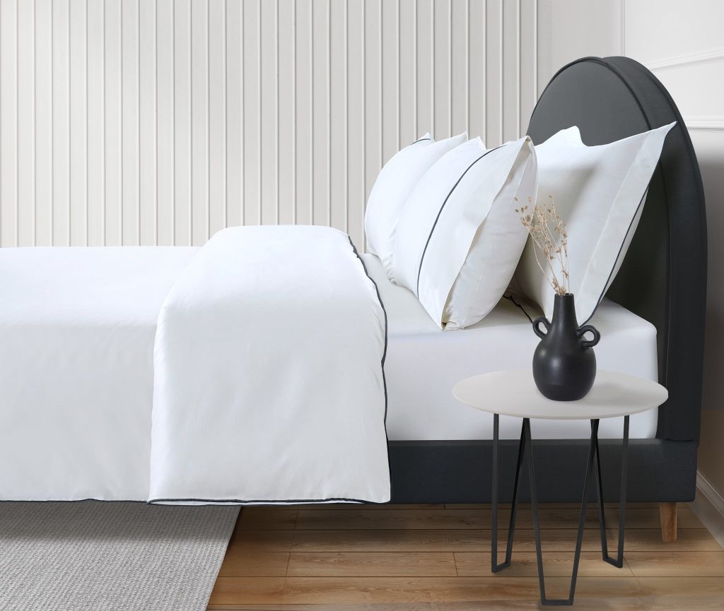800 Thread Count Egyptian Cotton Duke of Bliss Lux Buttery Smooth Duvet Cover - Graphite Grey Accent, Super King / Brilliant White with Graphite Grey