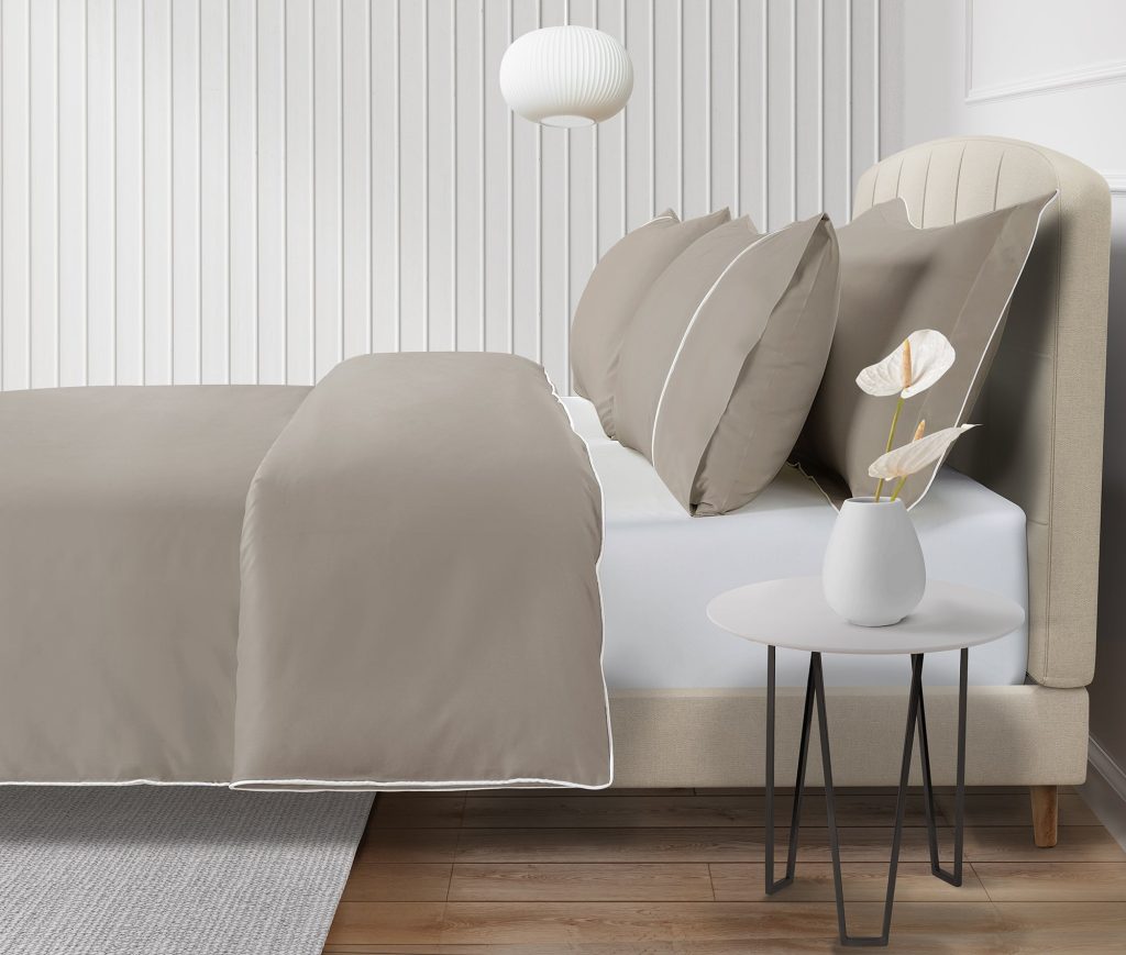 800 Thread Count Egyptian Cotton Duke of Bliss Lux Buttery Smooth Duvet Cover - Simply Taupe with White Accent, Super King / Taupe with White