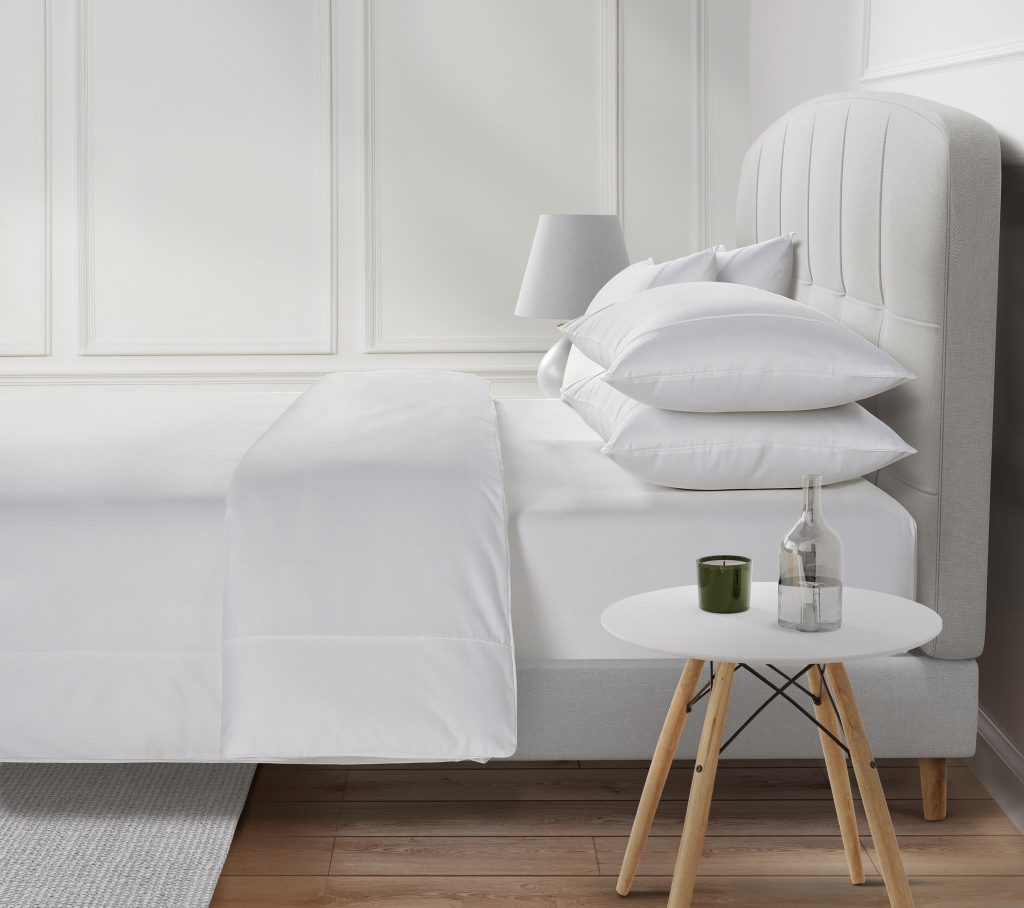800 Thread Count Egyptian Cotton Harrogate Lux Buttery Smooth Duvet Cover - White, Double / White