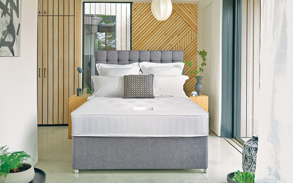 Sleepeezee Luxury Ortho 1600 Pocket Mattress, Small Double