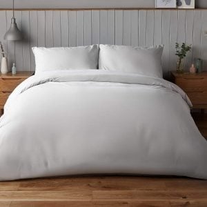 Silentnight Supersoft Duvet Set King Size White Duvet Cover | Bed Sava