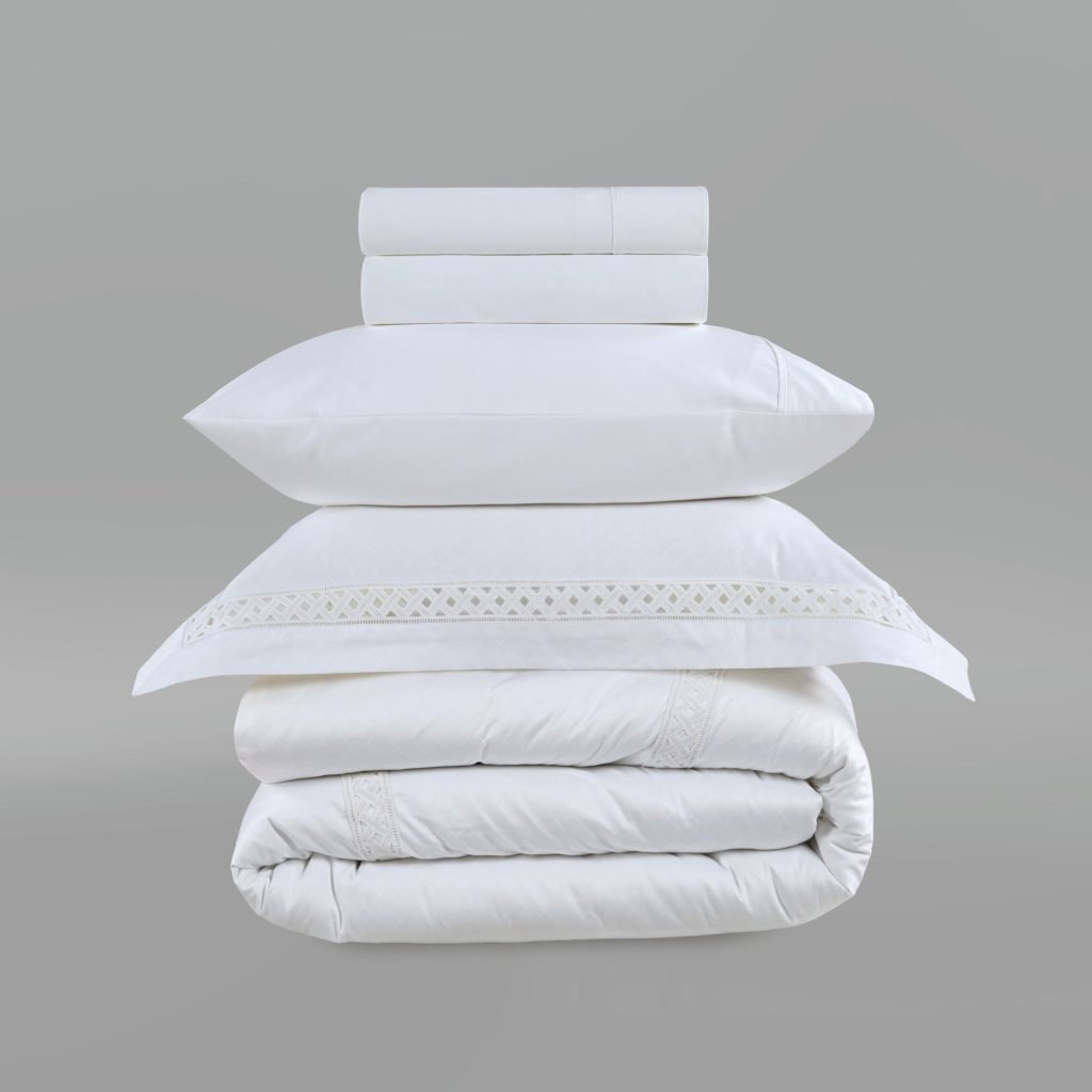 800 Thread Count Egyptian Cotton Imperial Lace Bedding Set  White King  White | Bed Sava