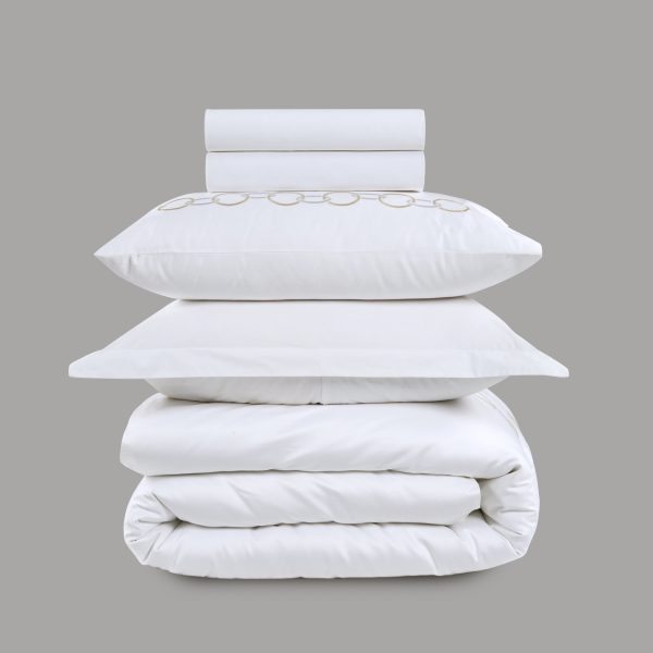 800 Thread Count Egyptian Cotton Benedict Bedding Set  White and Gold Double  White and Gold | Bed Sava