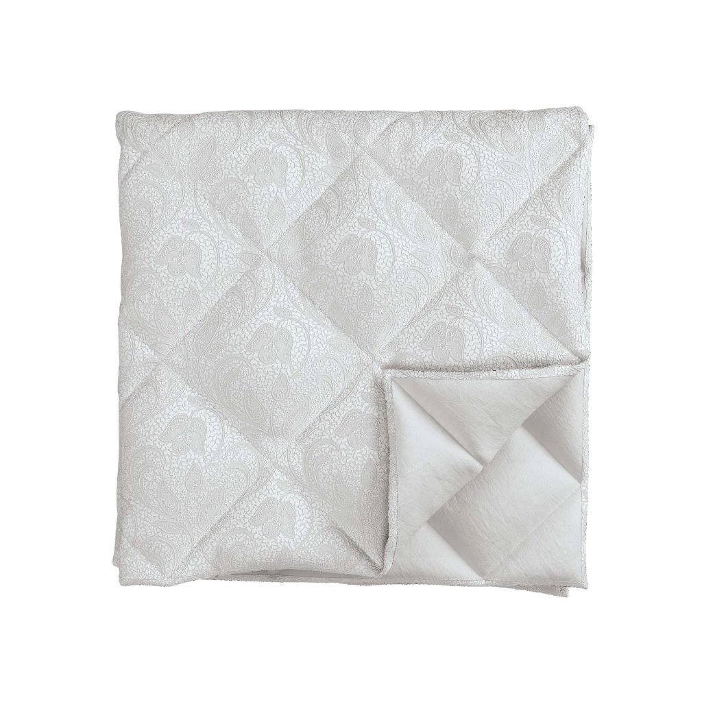 1951 Ashleigh Quilted Throw, Platinum