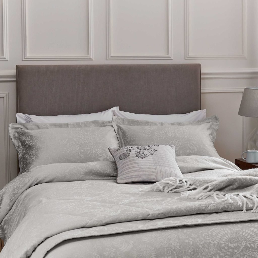 1951 Kina Super Kingsize Duvet Cover Set, Silver