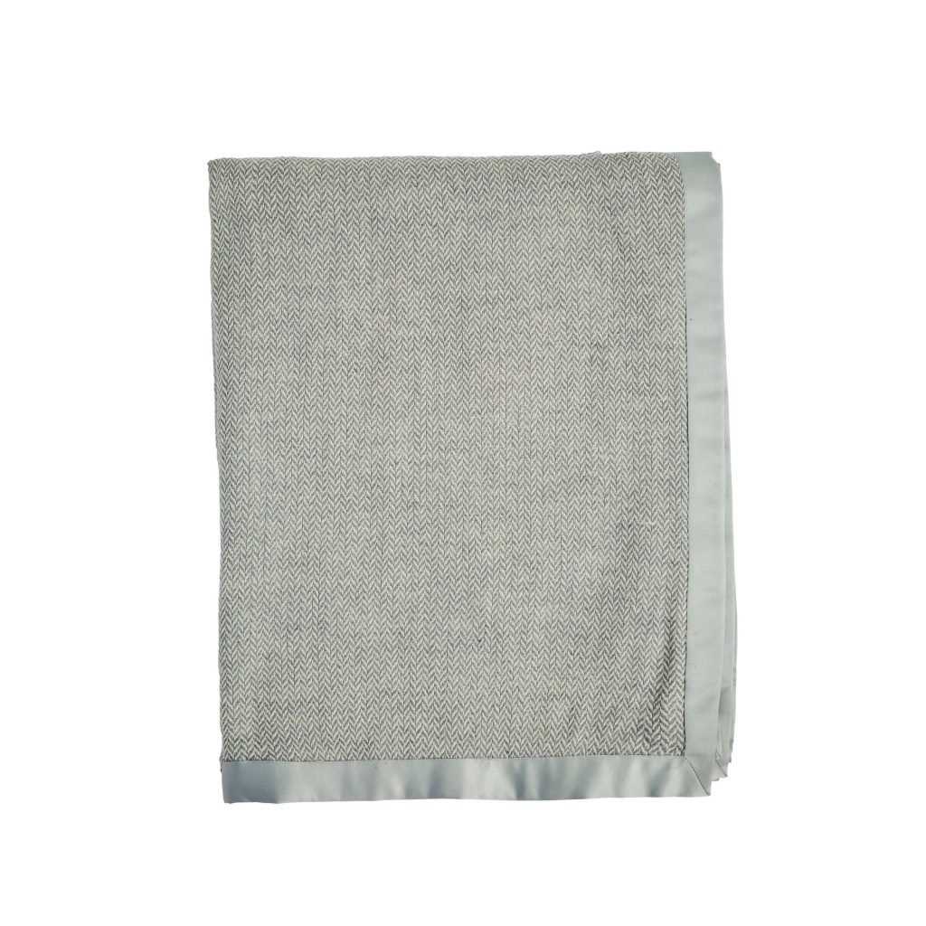 Bedeck of Belfast Amalia Throw, White/Silver