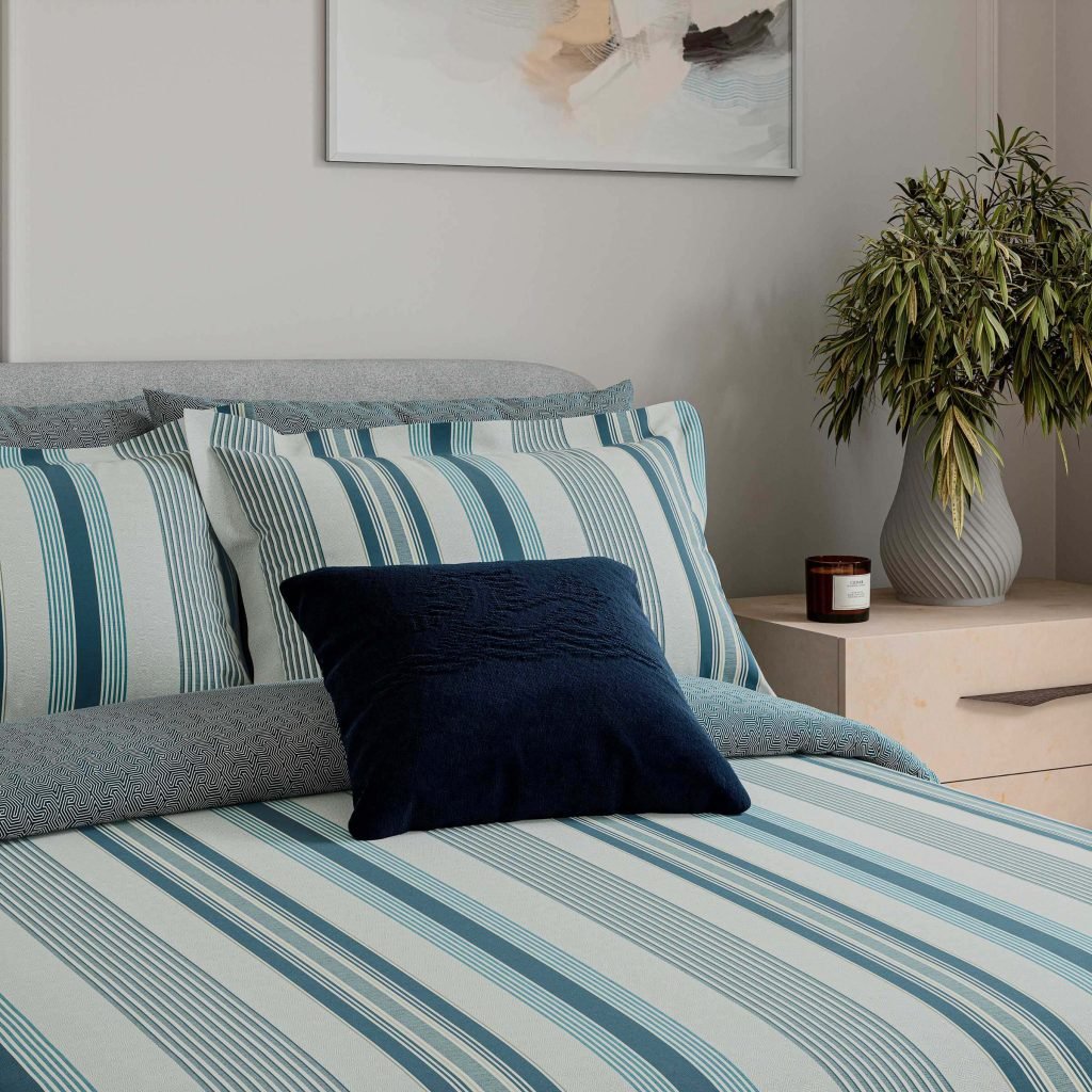 Bedeck of Belfast Oren Super Kingsize Duvet Cover Set, Teal