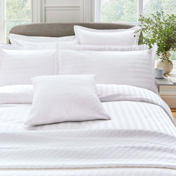 Bedeck of Belfast Fine Linens Adan Double Duvet Cover White | Bed Sava