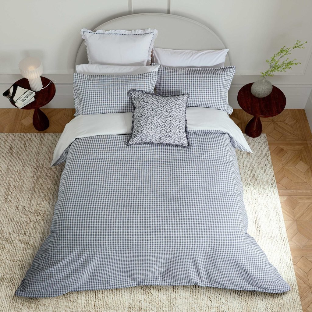 Bedeck of Belfast Mallory Super Kingsize Duvet Cover Set, White/Navy
