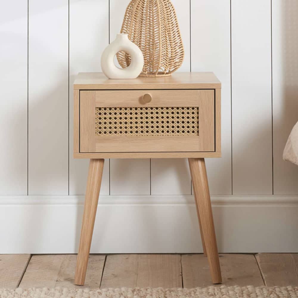 Coralie Wooden Bedside Cabinet With 1 Drawer In Oak