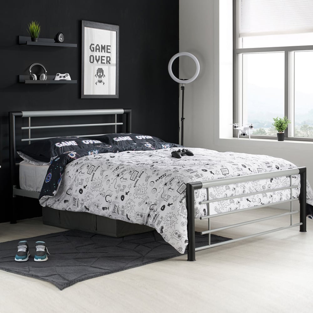 Farina Metal Small Double Bed In Silver And Black