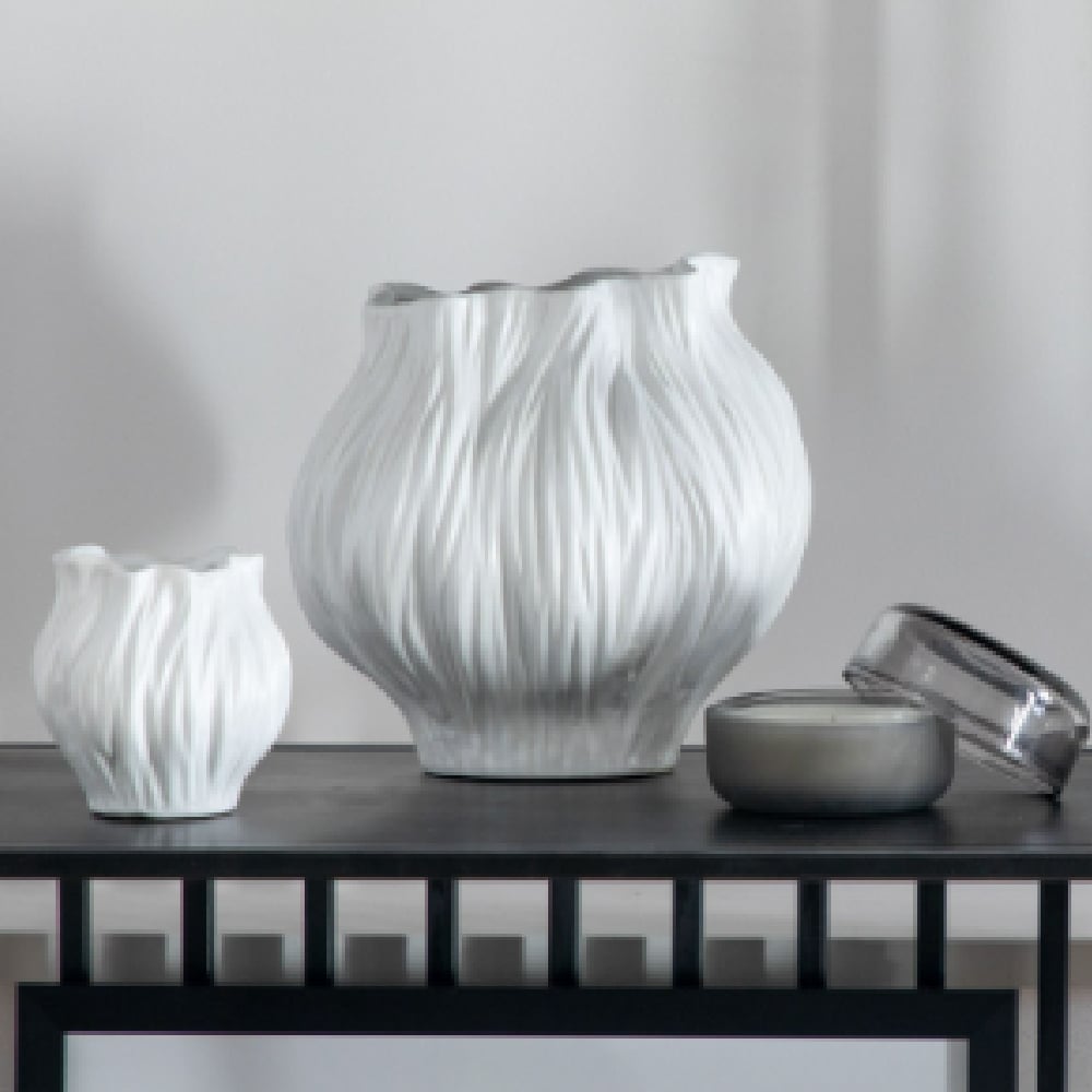 Findlay Small Ceramic Clay Vase In Matt White