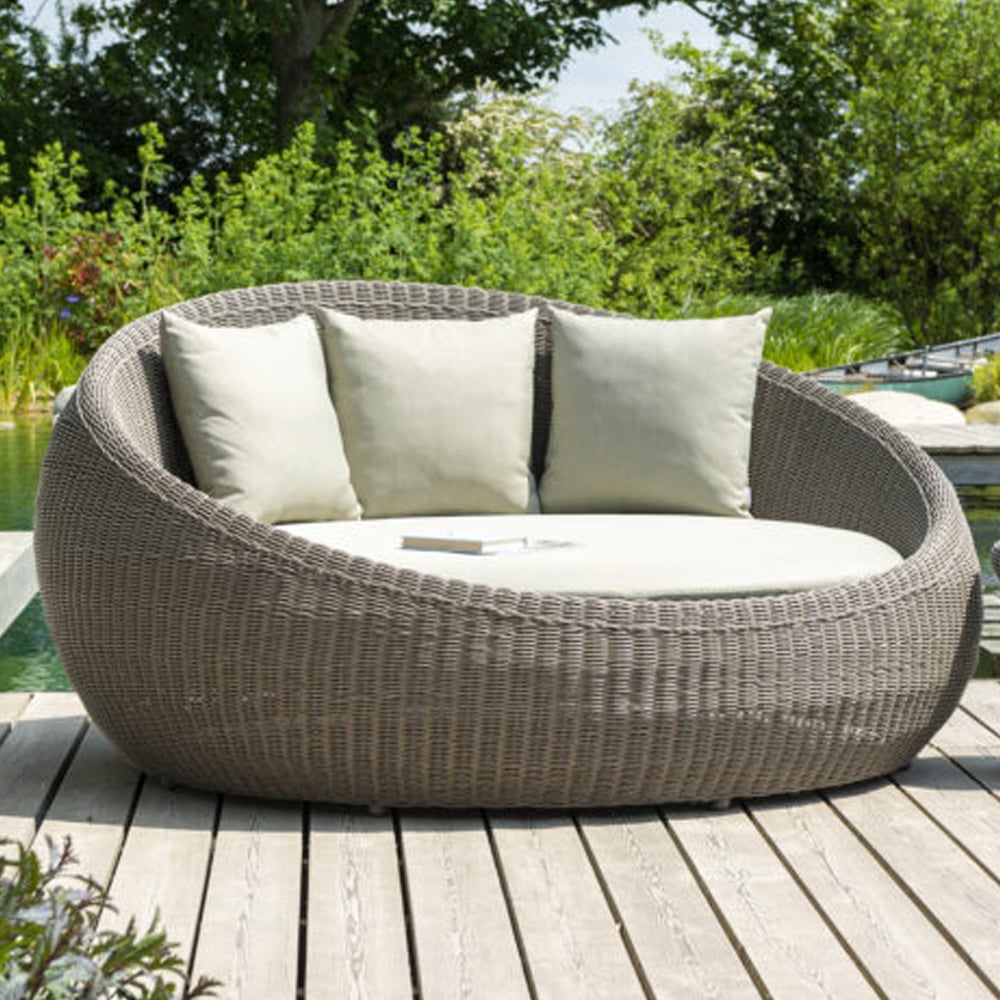Haverhill Rattan Garden Round Daybed In Grey Dusk