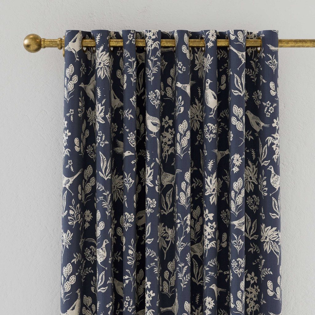 Joules Festival Pheasants Lined Curtains 90" x 72", Navy