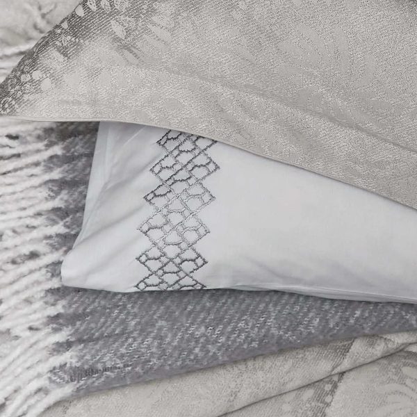 1951 Kina Pair of Standard Pillowcases Silver | Bed Sava