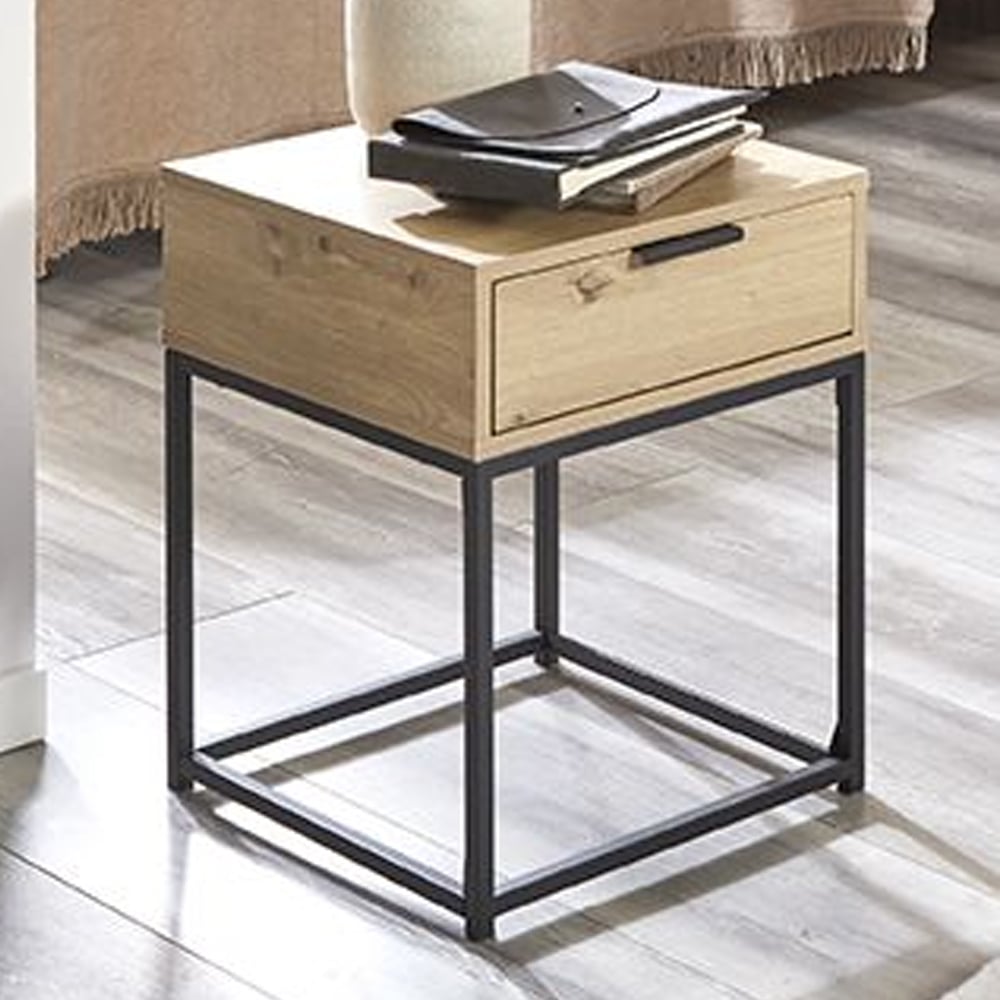Kodiak Medium Wooden Bedside Cabinet With 1 Drawer In Oak | Bed Sava