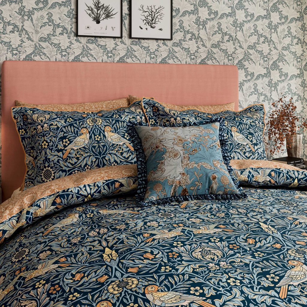 Morris & Co X Emery Walker Bird Single Duvet Cover Set, Webb's Blue
