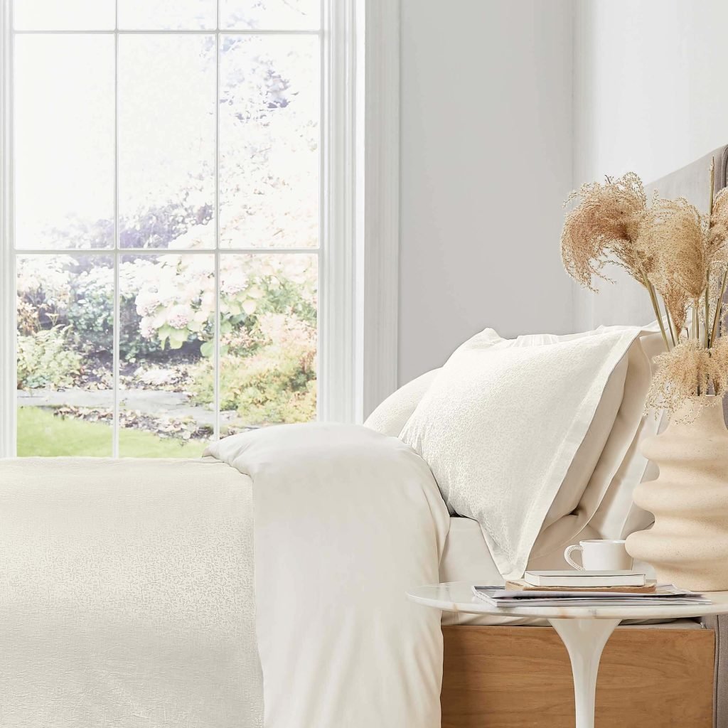 Murmur Meadow Super Kingsize Duvet Cover, Ivory