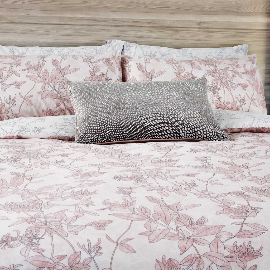 Nalu Nicole Scherzinger Okika Super Kingsize Duvet Cover Set, Glow