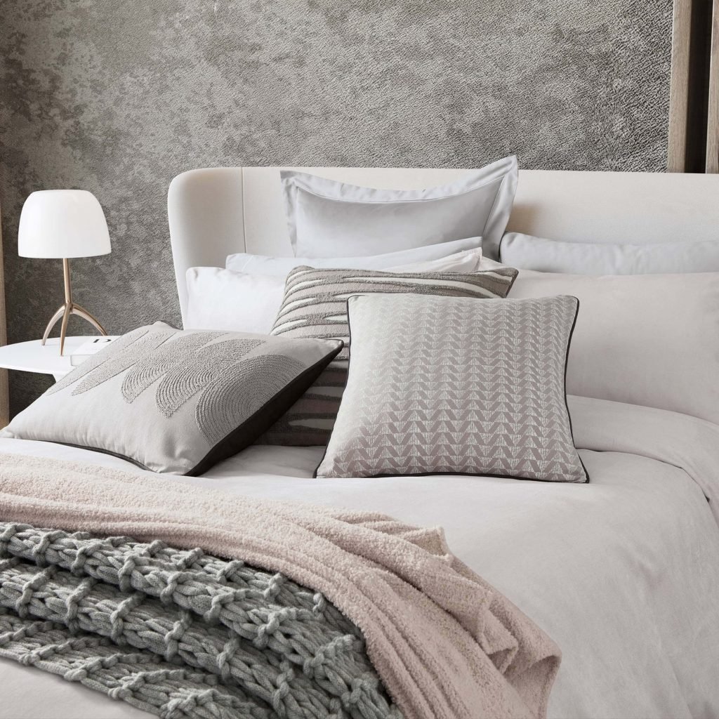Nalu Nicole Scherzinger Koa Double Duvet Cover, Blossom