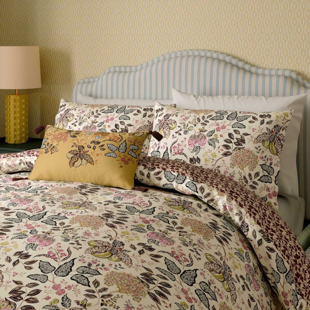 Sanderson Madagascar Kingsize Duvet Cover Set, Damson