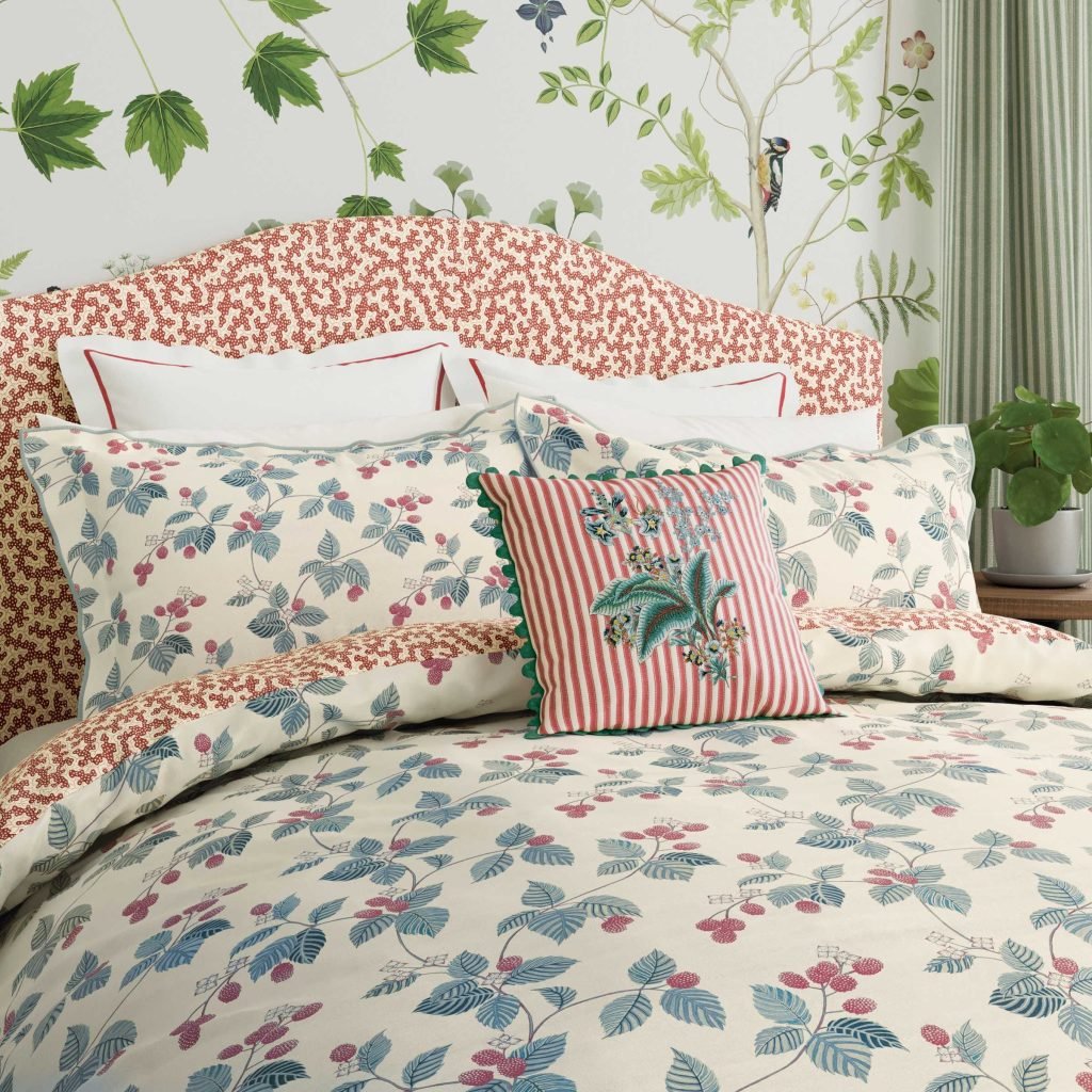 Sanderson Rubus Single Duvet Cover Set, Raspberry