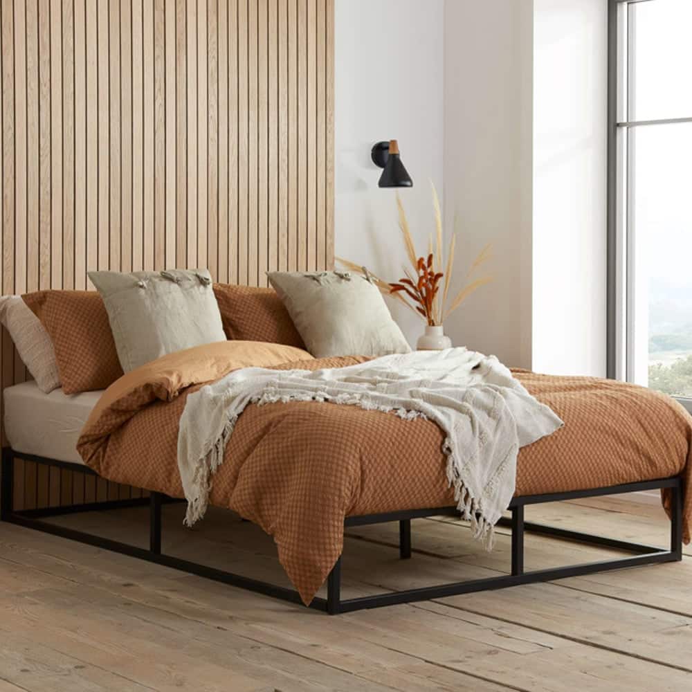 Shao Metal Double Bed In Black