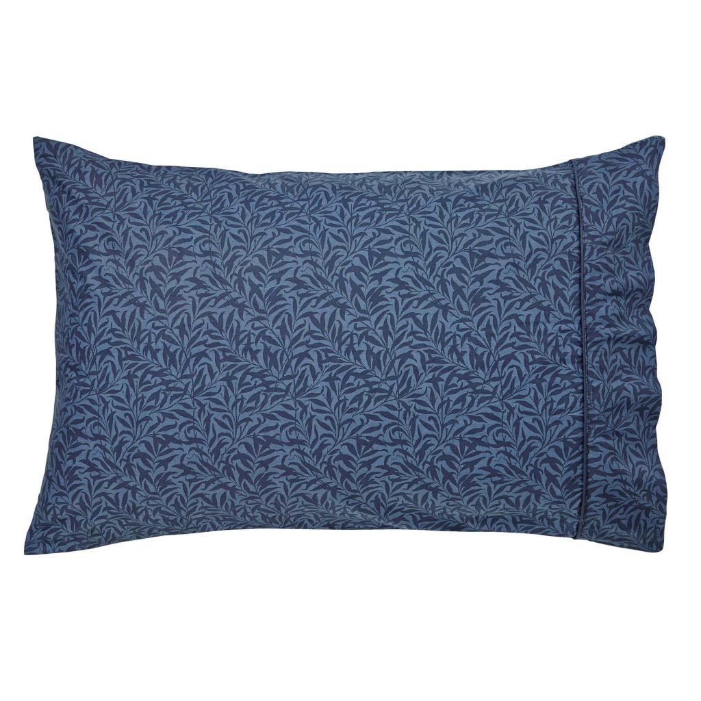 Morris & Co Strawberry Thief Pair of Standard Pillowcases, Indigo