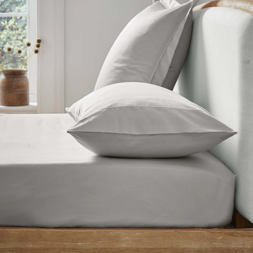 Ted Baker 250 Thread Count Plain Dye Kingsize Fitted Sheet, Silver