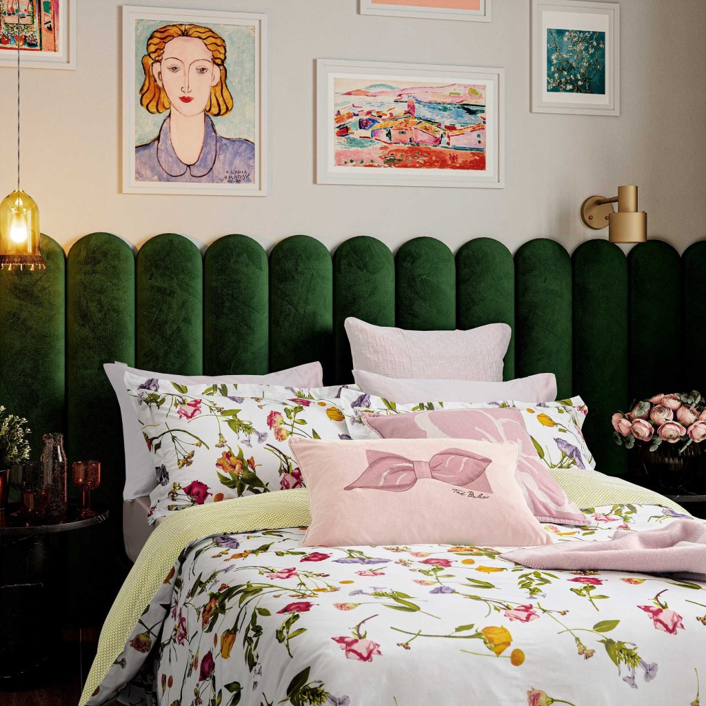 Ted Baker Scattered Bouquet Super Kingsize Duvet Cover Set, Multi