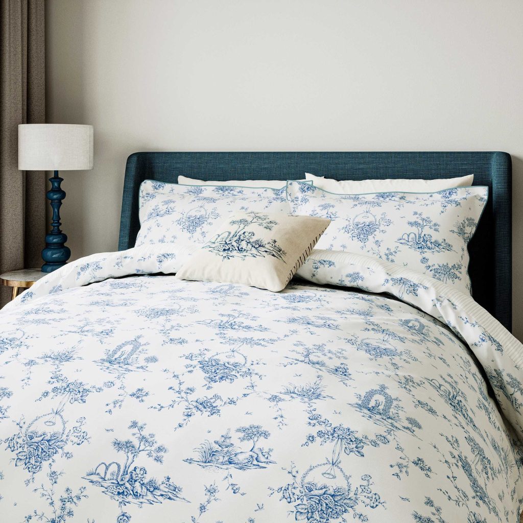 V&A Garden Of Love Super Kingsize Duvet Cover Set, Blue