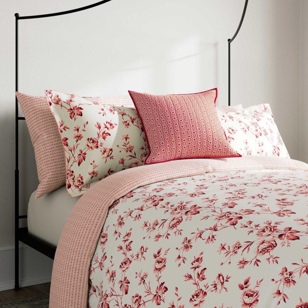 V&A Garden Rose Kingsize Duvet Cover Set, Pink