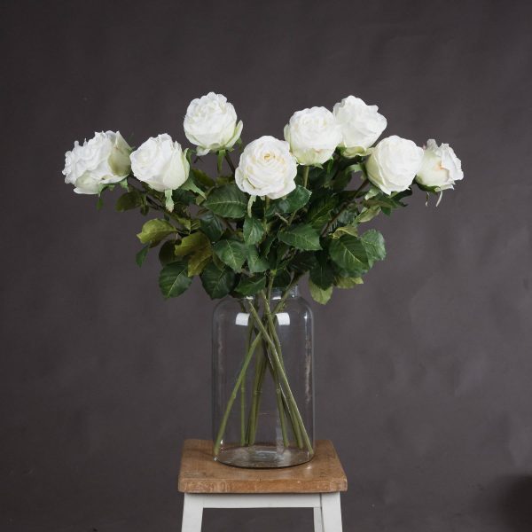Traditional White Rose | Bed Sava