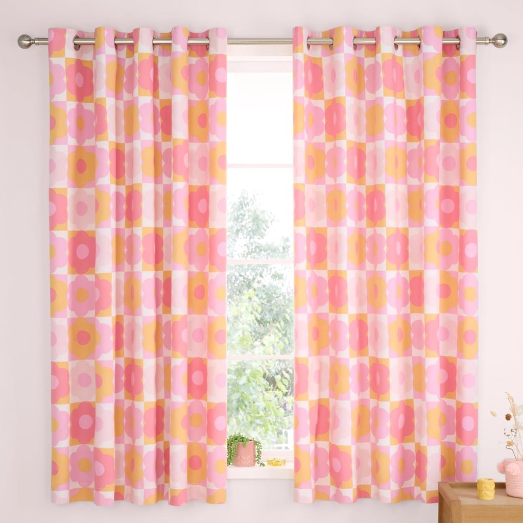 Catherine Lansfield Retro Daisy  Fully Reversible Eyelet Curtains Two Panels